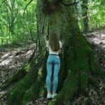 Ez a mesés fa a saját erdőnkben van. Hatalmas!