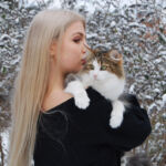 Jenny - norvég erdei macska - és Panka